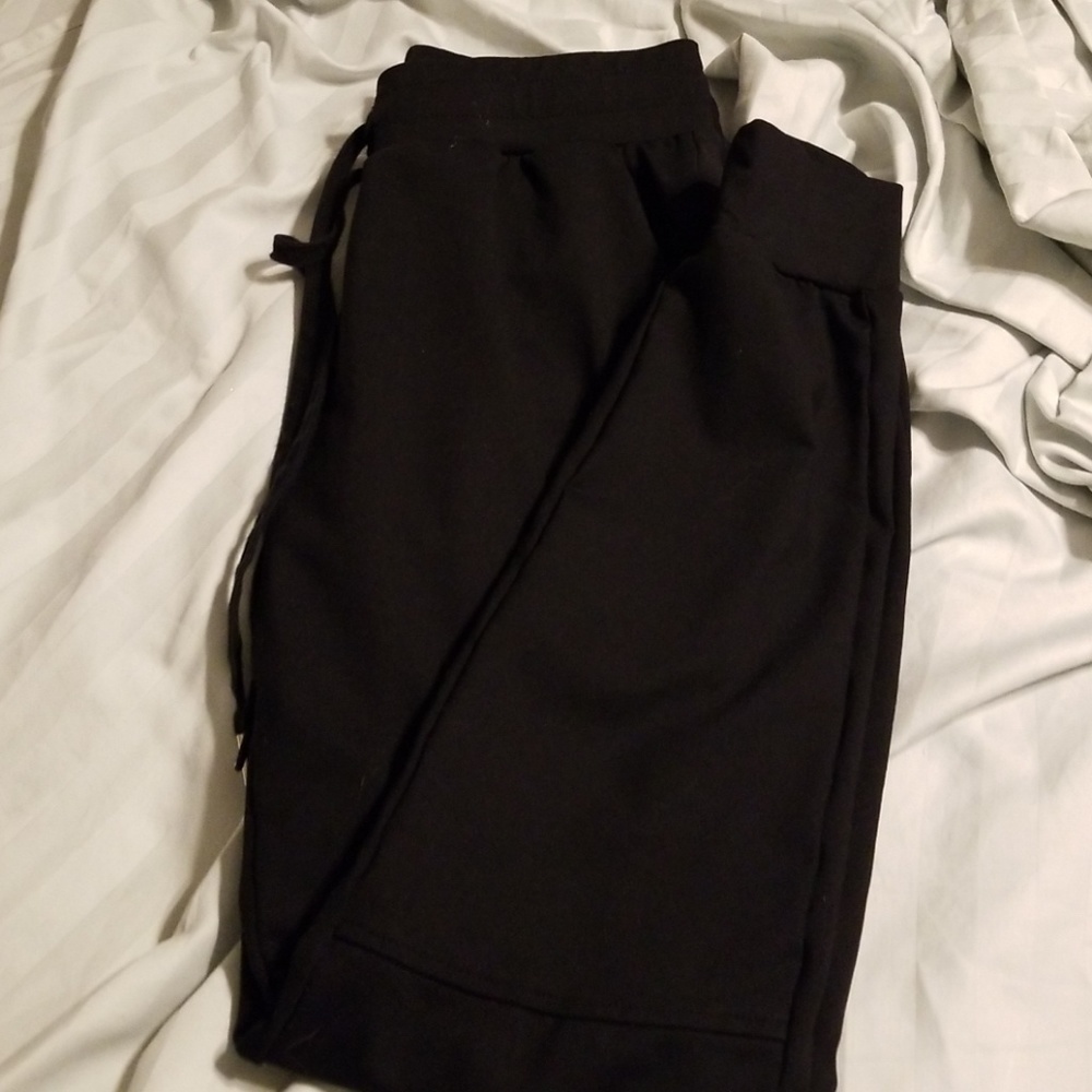 Buffbunny black joggers